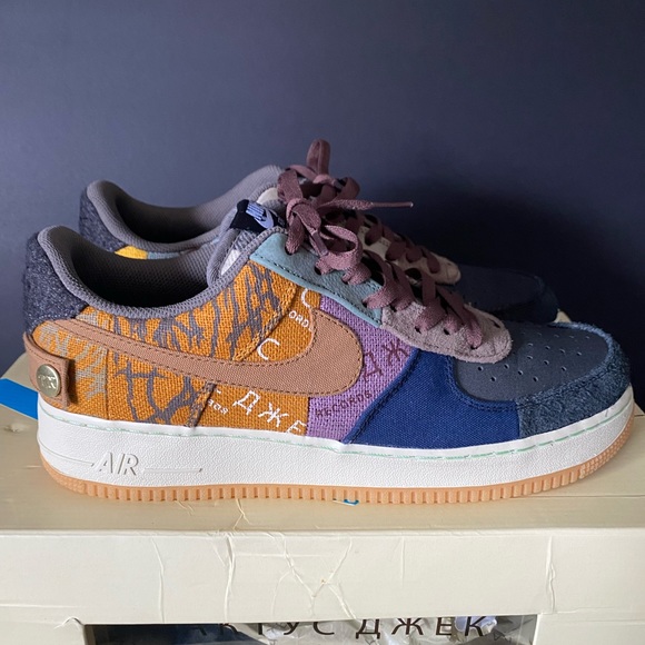 Travis Scott Air Force 1 ‘Cactus Jack’ - Picture 5 of 7